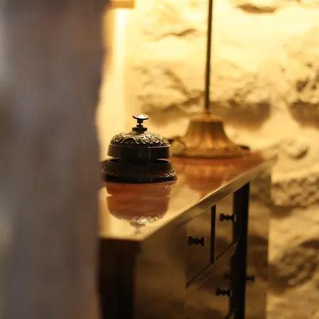 Cresol Hotel