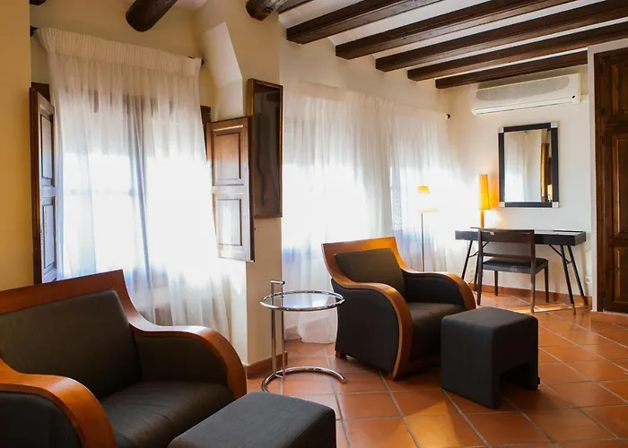 克雷索尔酒店 3*